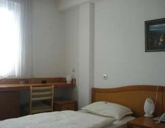 Omega Ambasador Hotel SJJ Zimmer foto